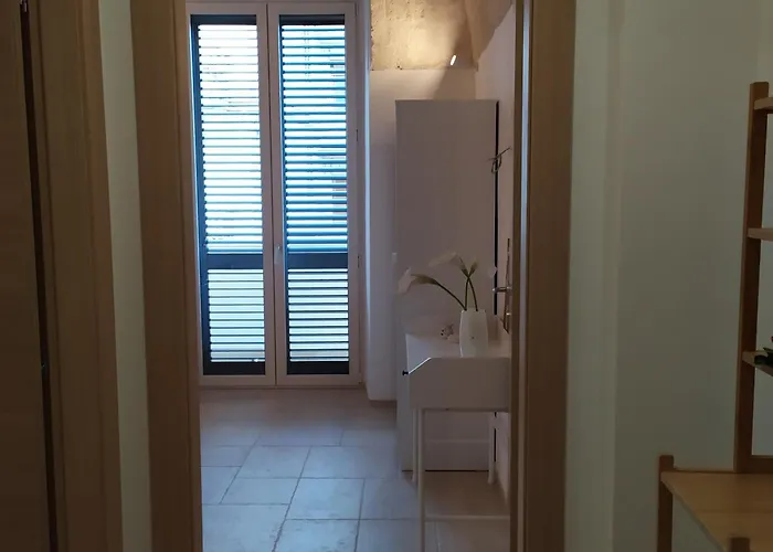 Stradone 132 アパート